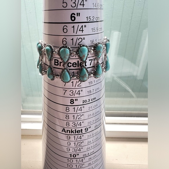 NWT Lucky Brand bracelet encrusted with faux Turquoise and Marcasites 7” - Picture 4 of 6